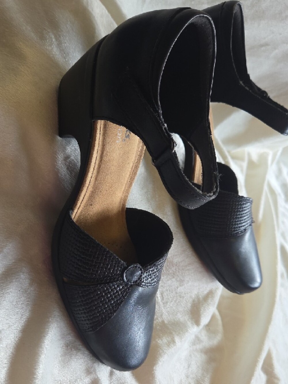 Clarks Black Leather Ankle-Strap Heels with Textured Vamp - Picture 3 of 7